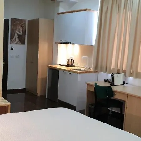 Comfort Hotel Fier Exterior photo